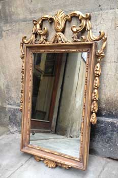 antiquariato: Specchiera in legno, dorata, sagomata