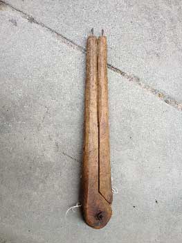 antiquariato: compasso in legno da lavagna