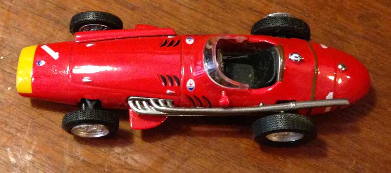 antiquariato: red toy car with n?2