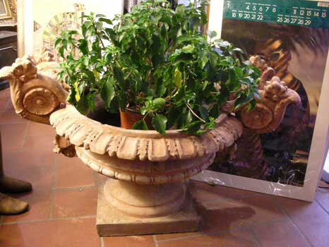 antiquariato: Tuscan terracotta vase