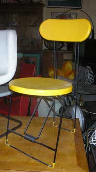 antiquariato: Coppia di sedie pieghevoli, in metallo giallo