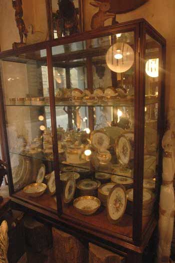 antiquariato: Vetrina da museo, '800