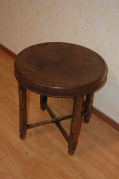 antiquariato: Tavolino tondo in bachelite