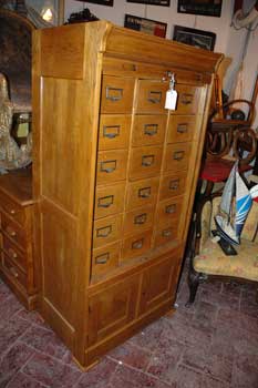 Office oak chest, 18 drawers, 2 windows