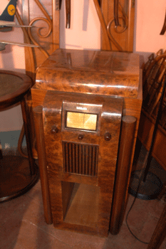 Wood radio